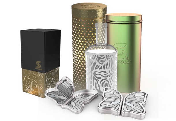 Oracle metal packaging sample with perforation and holographic finish